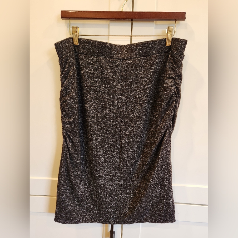 Banana Republic black skirt